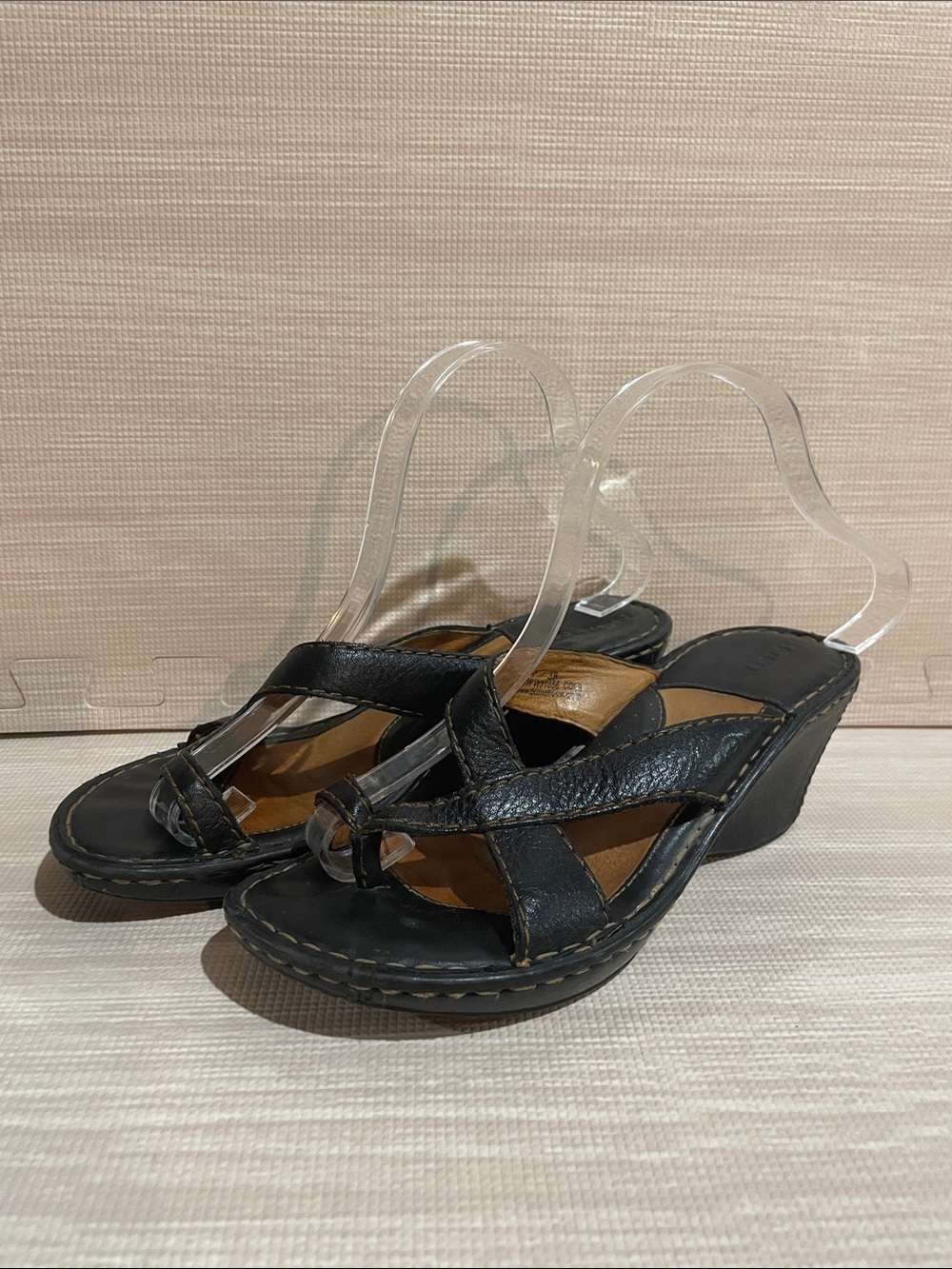 Women's Börn Black Leather Wedge Sandals